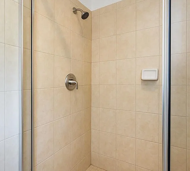 5140 NW 30th Ln — Photo 12