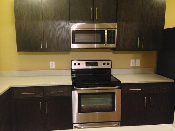 4th image of 605 N Irving St APT 24