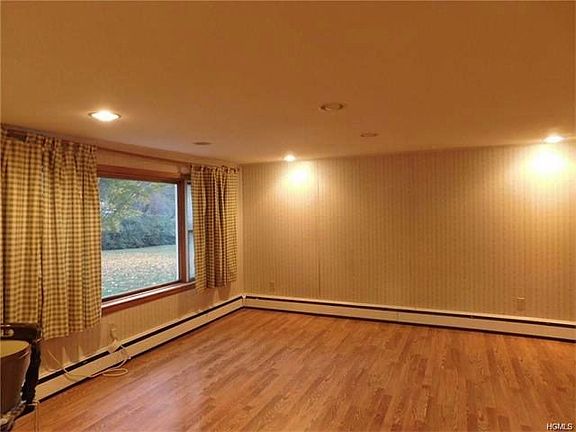 3rd image of 13 Elmers Ln