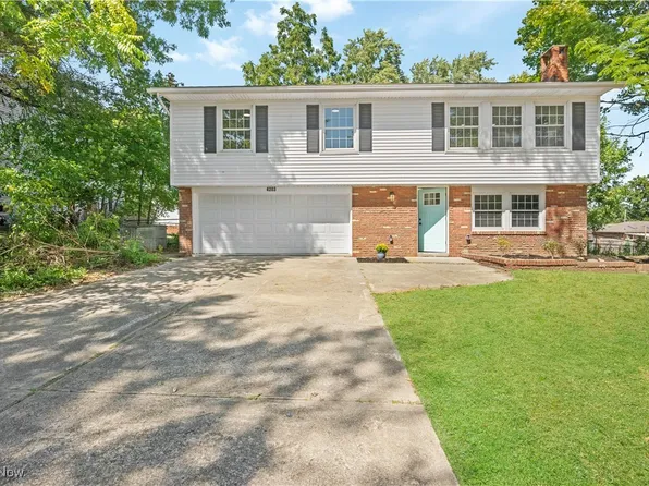 4203 Regal Ave, Brunswick, OH 44212