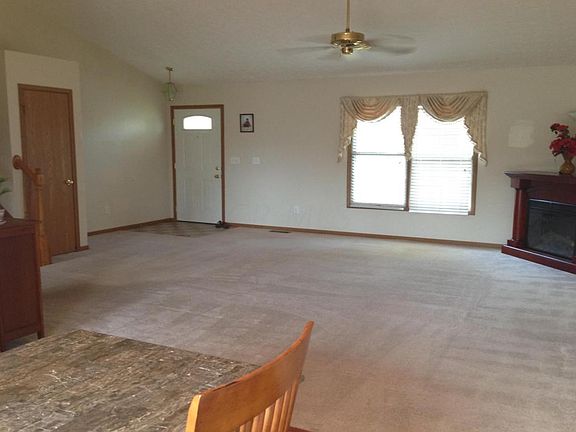 5th image of 5747 Landsview Dr