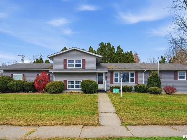 516 4th St, Buffalo, IA 52728