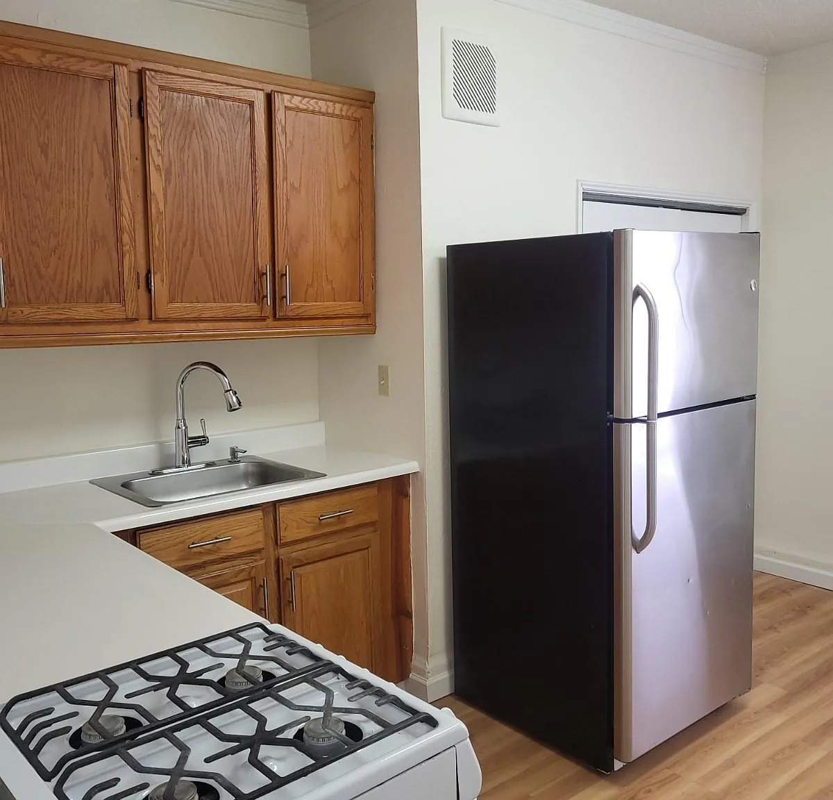 Studio, 500 sqft, $1,175 — Photo 4