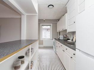 100 Vaughan Road, Toronto, ON M6C 2M1
