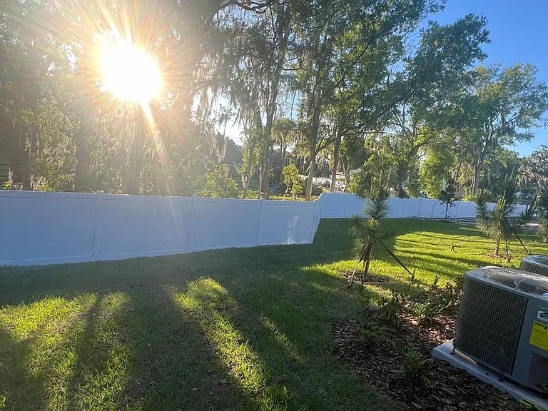 6081 Acara Ln — Photo 22