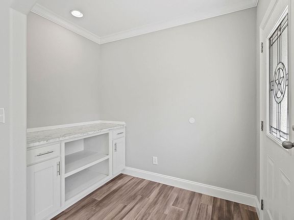 3rd image of 10027 Wooded Way