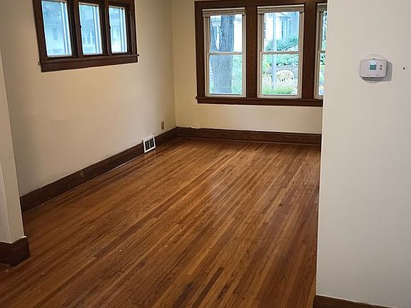 3rd image of 3322 Russell Ave N