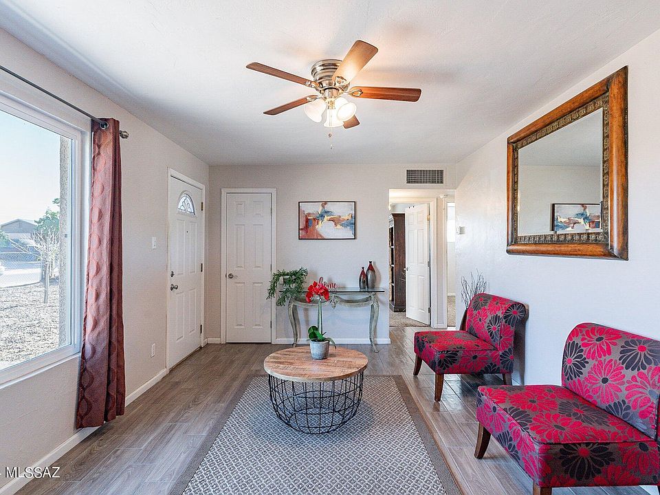 1st image of 858 W Calle Colado