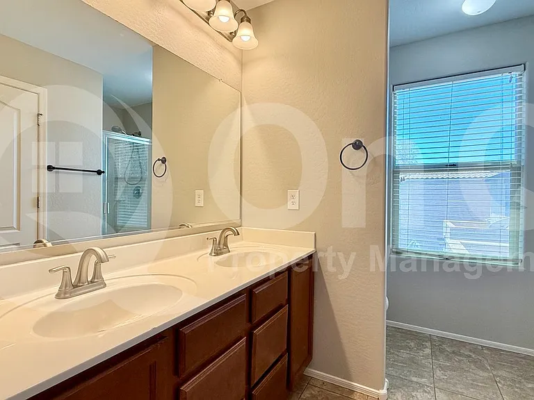 17085 N 184th Ln — Photo 19