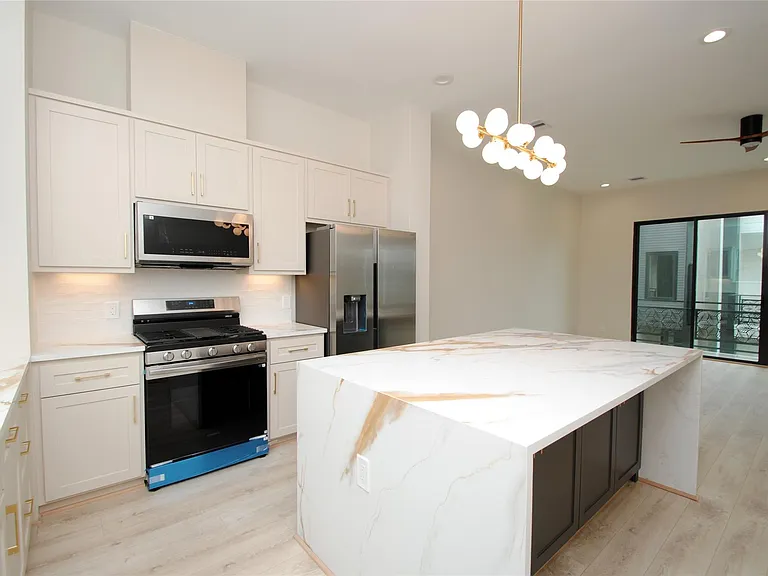 6312 Illinois St #C — Photo 9