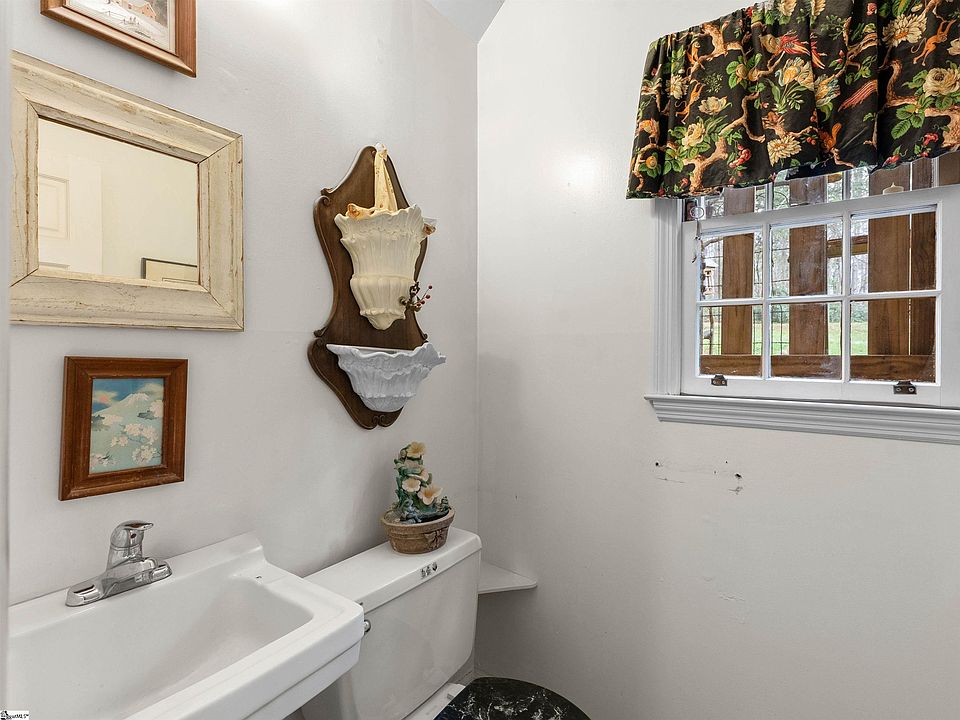 13th image of this home