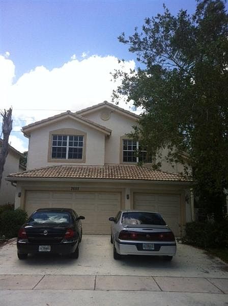 1st image of 7655 Colony Lake Dr