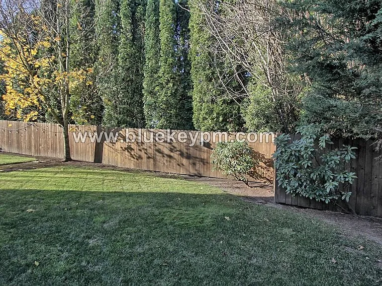 3807 NW Fletcher Ct — Photo 9