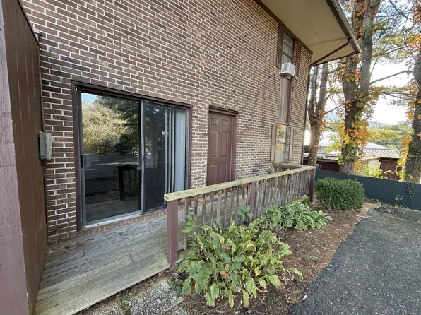 102 McConnell St, Jefferson, NC