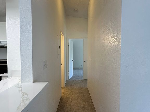 5th image of 605 Mananai Pl APT U