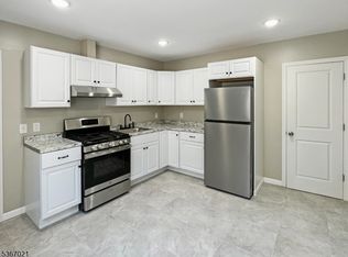 132 Lincoln Ave #2B, Orange, NJ 07050