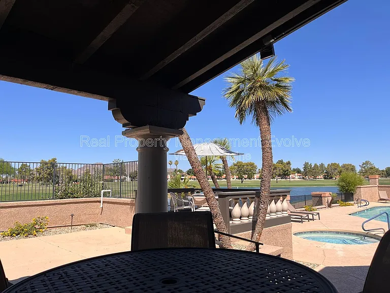 7513 N Via Camello Del Sur — Photo 46