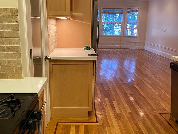 2nd image of 1137 Webster St #1