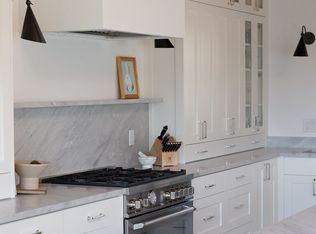 8026 46th Ave SW, Seattle, WA 98136