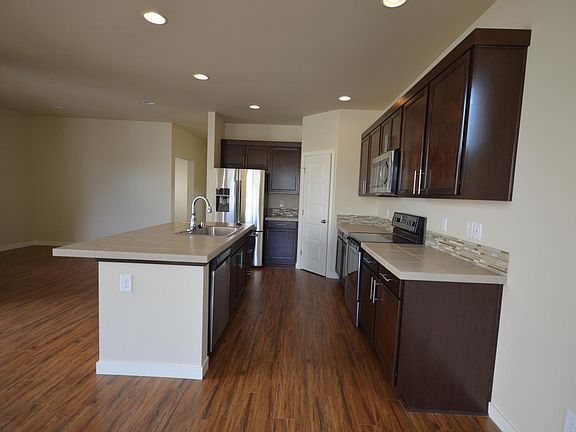 3rd image of 12124 SE 292nd St