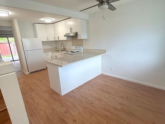 3rd image of 94-1480 Lanikuhana Ave APT 527