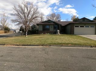 155 Columbine Ln, Parachute, CO 81635