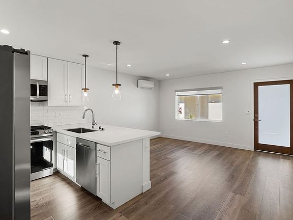 5th image of 17302 Ermanita Ave #D