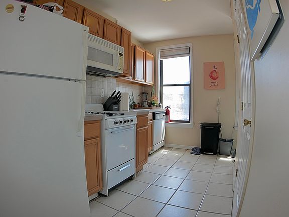 3rd image of 201 Madison St #3N-4