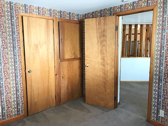 4th image of 226 Fletcher St #2