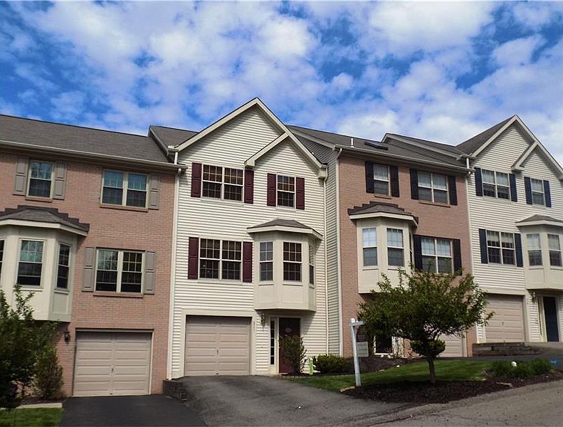 1st image of 311 Fairfax Ct