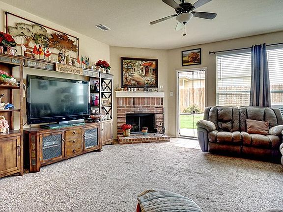 3rd image of 7565 Berrenda Dr