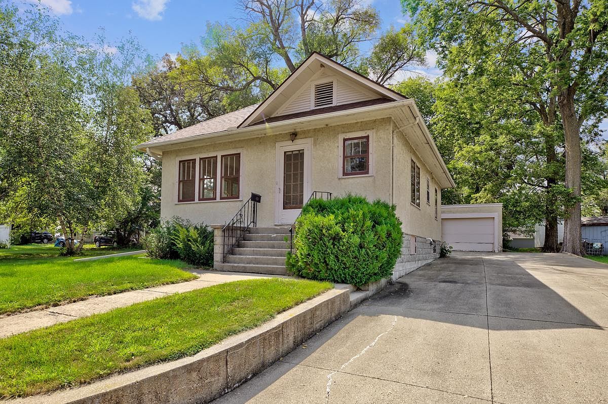 1616 Cadillac Ave, Fairmont, MN 56031 Zillow