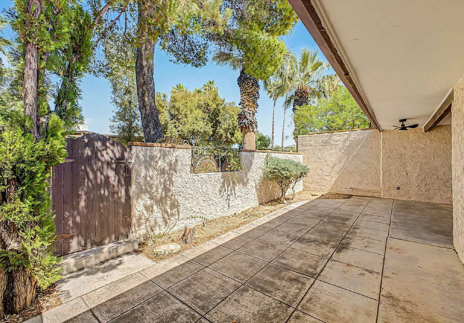 2 bed, 2.0 bath, $2,560 — Photo 4