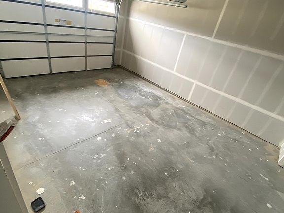 3rd image of 207 13th St #B