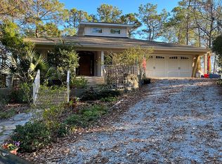 197 Neuse Winds Dr, Oriental, NC 28571
