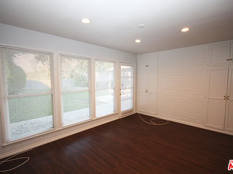 2766 Dunleer Pl — Photo 15