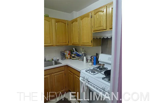 Rented by Douglas Elliman | media 11