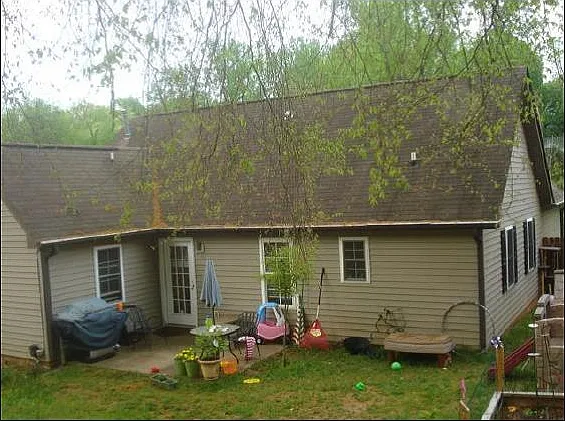 3 bed, 1063 sqft, $2,500 — Photo 2