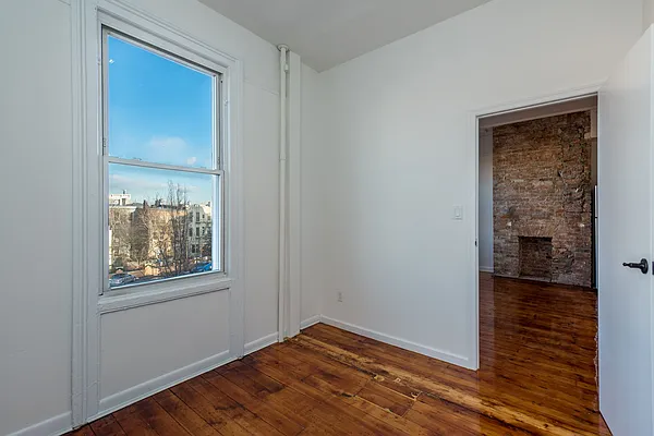 Rented by Nooklyn NYC LLC | media 15