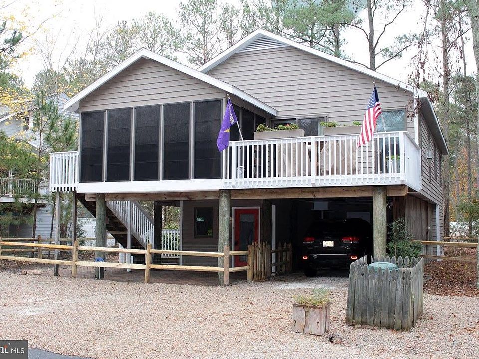 1st image of 417 Periwinkle Rd