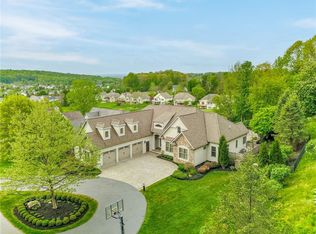 17 Sheffield Ct, Victor, NY 14564