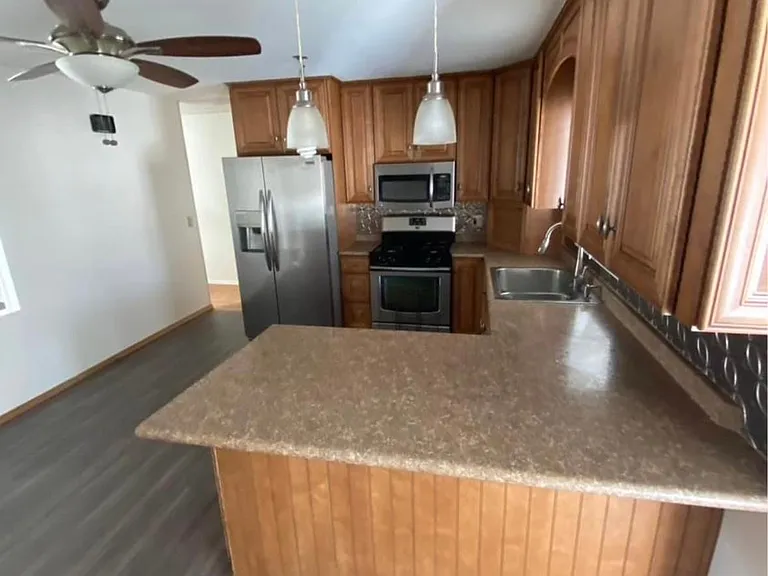 64 Temple Rd — Photo 3