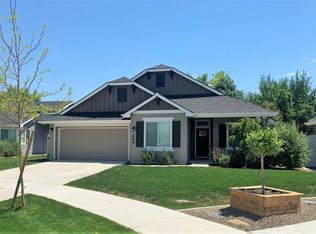 260 N Tullshire Ave, Eagle, ID 83616