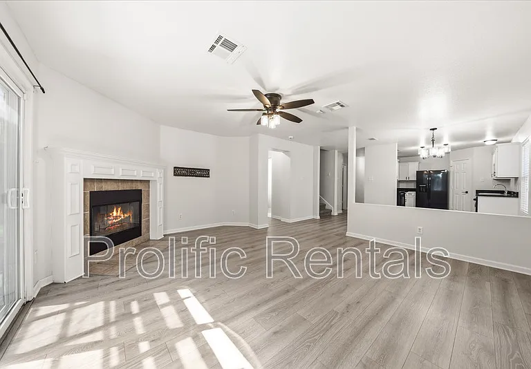 5304 Oster Dr — Photo 12