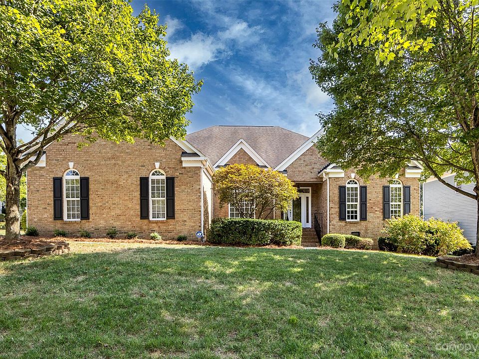 1st image of 9622 Hillspring Dr
