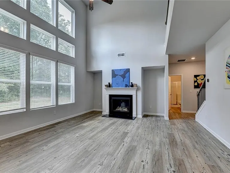 3828 Amicus Dr — Photo 10