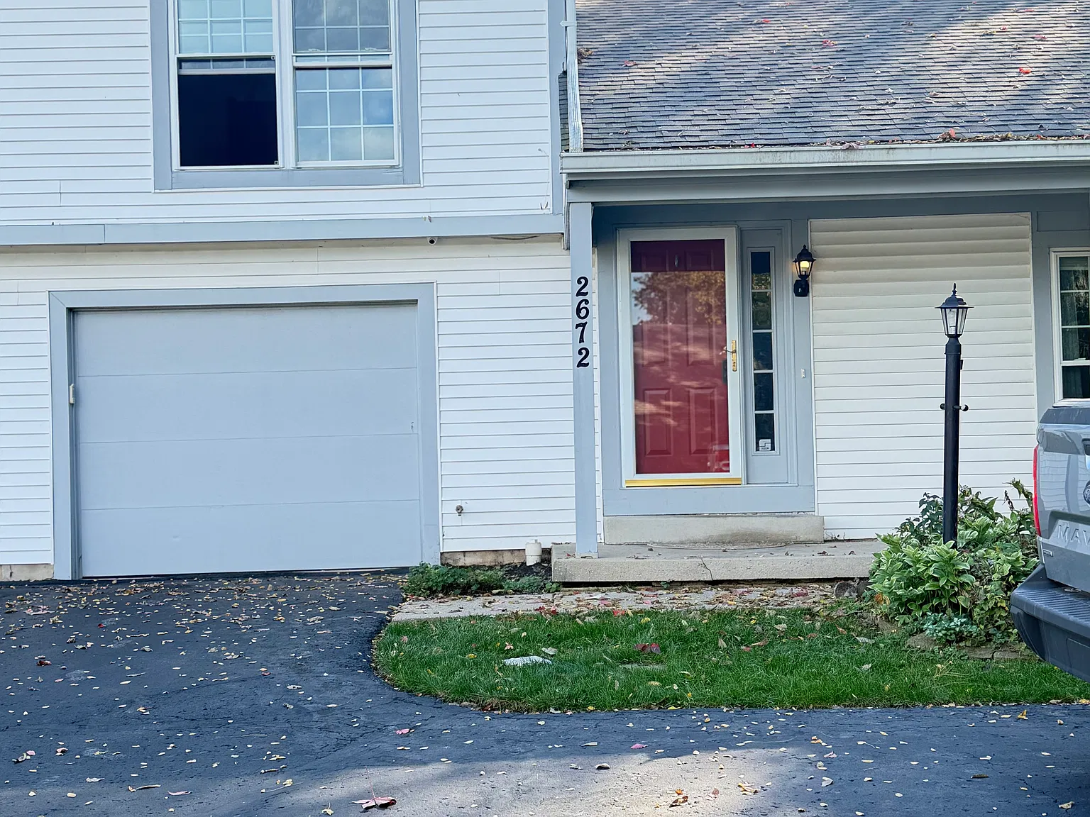 2 bed, 1030 sqft, $1,570 — Photo 1