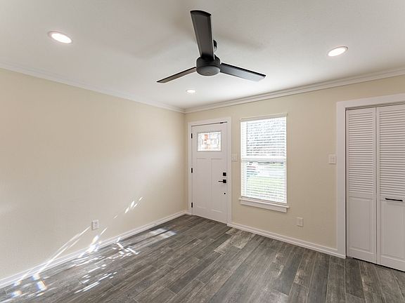 3rd image of 5702 Tracy Lynn Ln Building B