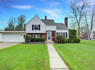 213 Huxley Dr, Amherst, NY 14226