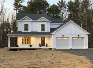 10 Autumn View Ln, Brunswick, ME 04011